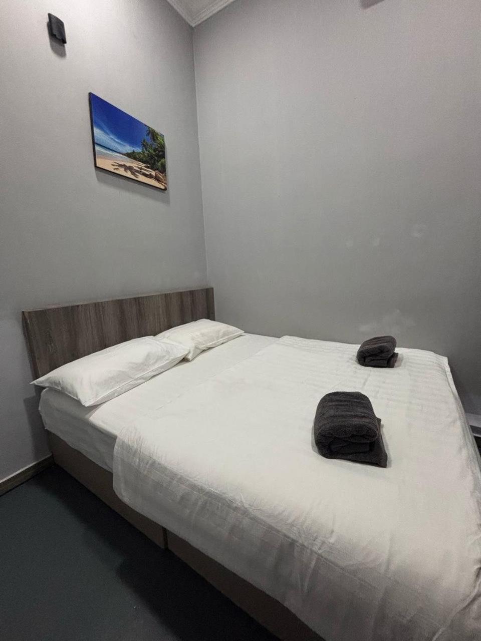 The Room Inn - Pasir Panjang Kampung Kuala Besut Εξωτερικό φωτογραφία