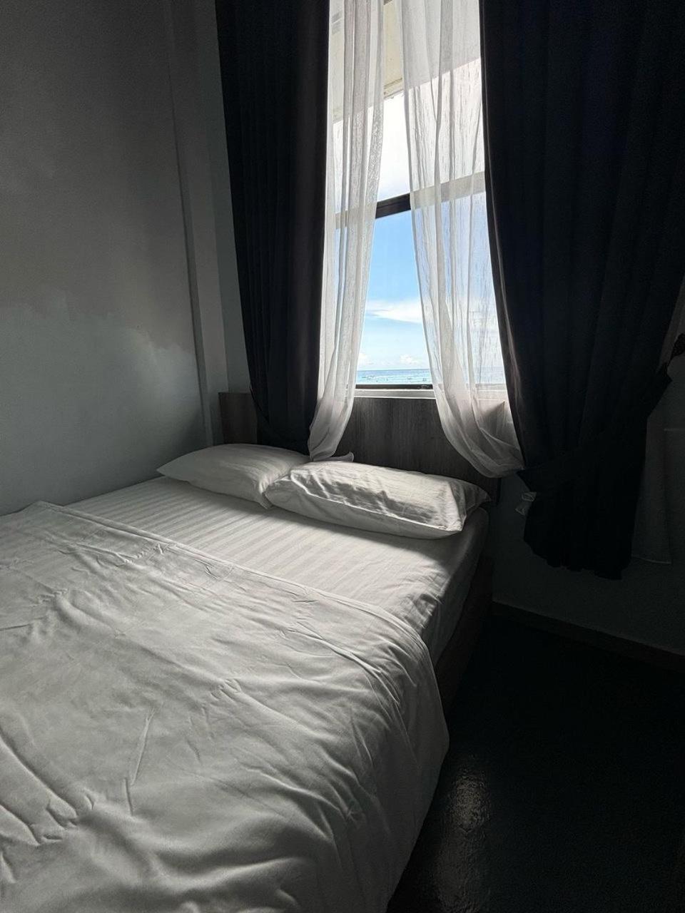The Room Inn - Pasir Panjang Kampung Kuala Besut Εξωτερικό φωτογραφία
